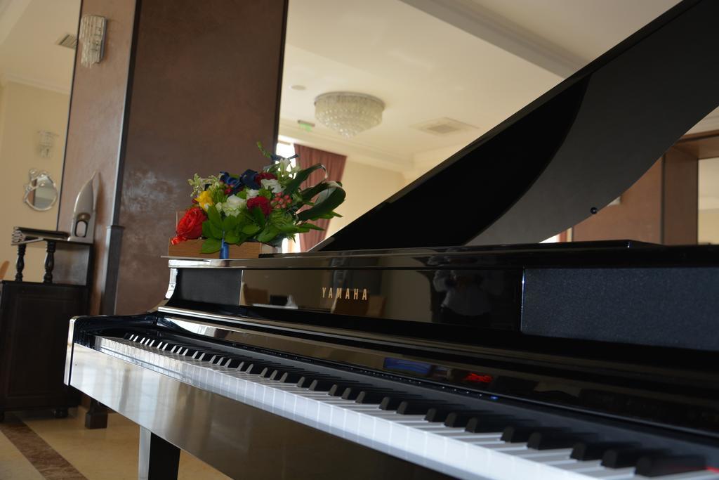 Albert Hotel Ploiesti Ruang foto
